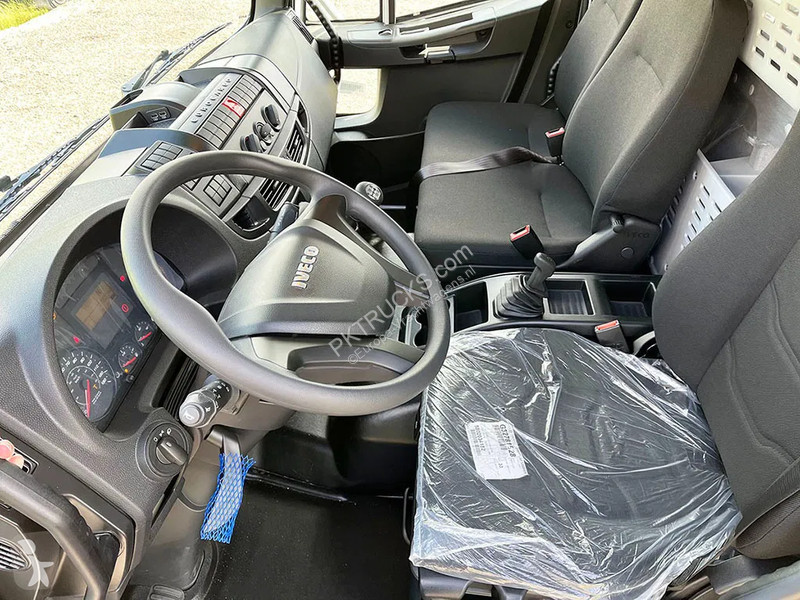 Kamion Iveco EuroCargo 180 Closed Box Truck