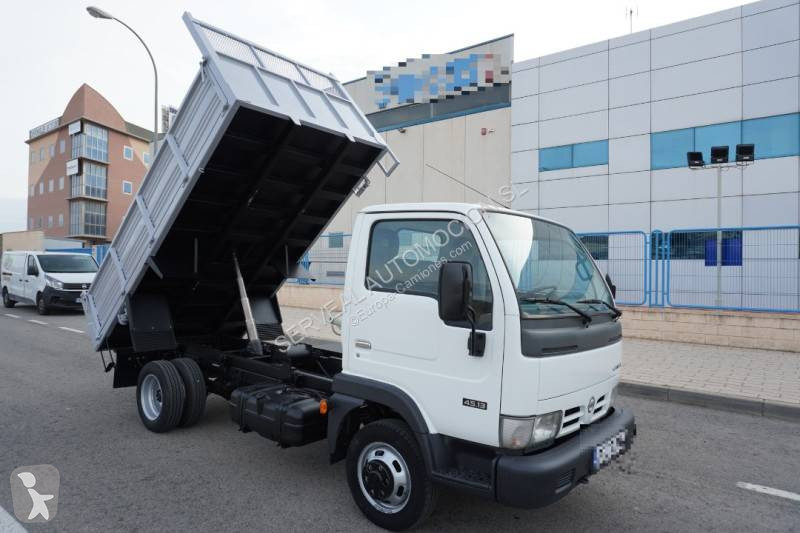 Camion Nissan
