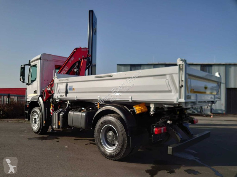 Kamion Mercedes 1832 KK 4x2 Kipper+Kran Fassi...
