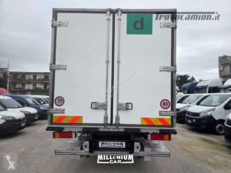 Kamion Iveco 150E25 CELLA 6,30 GRUPPO PEDANA KM...