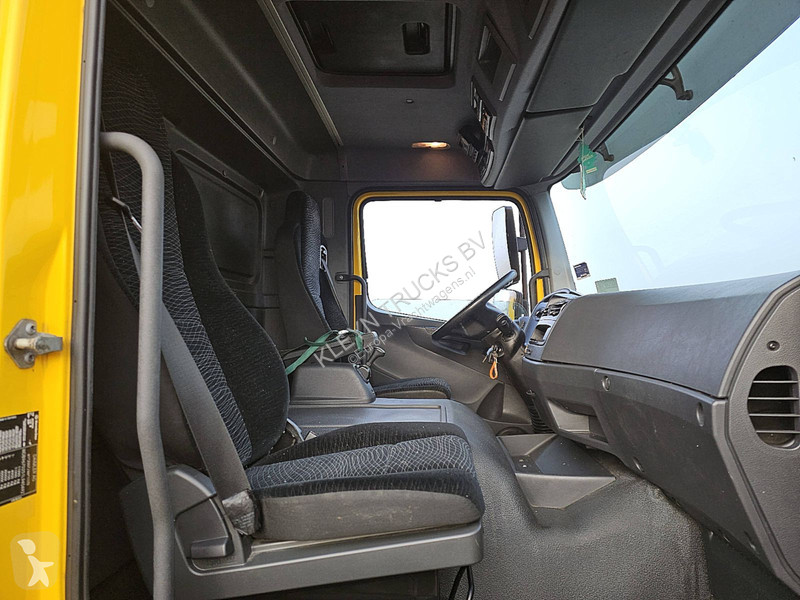 Kamion Mercedes ATEGO 1224 CARRIER TAILLIT