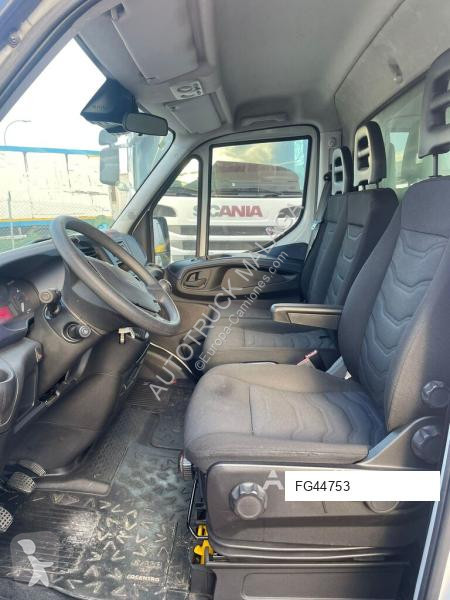 Autoutilitară Iveco 70C15