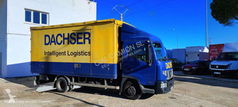 Camion Nissan