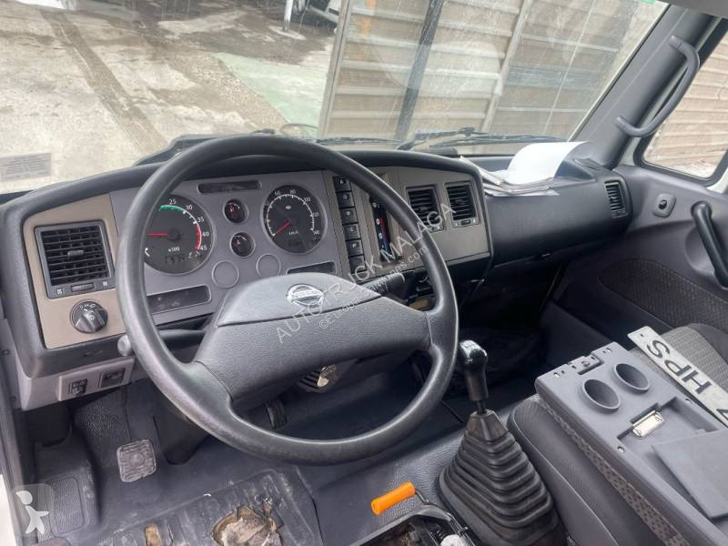 Camion Nissan