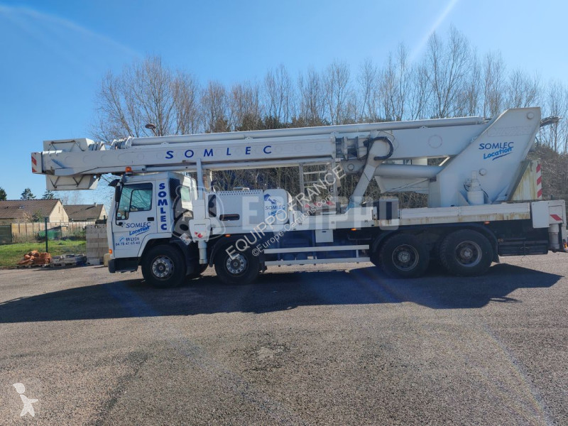 Camion Volvo Intercooler with Multitel J361TA...