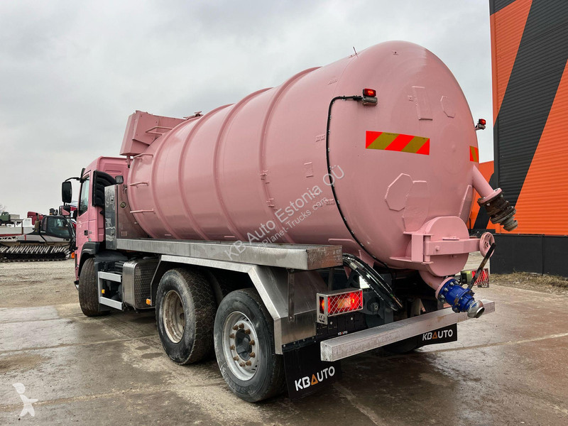 Camión Volvo 330 6x2 TANK 14000 l / VACUUM...