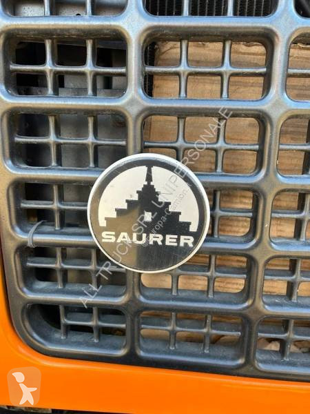 Camion Saurer