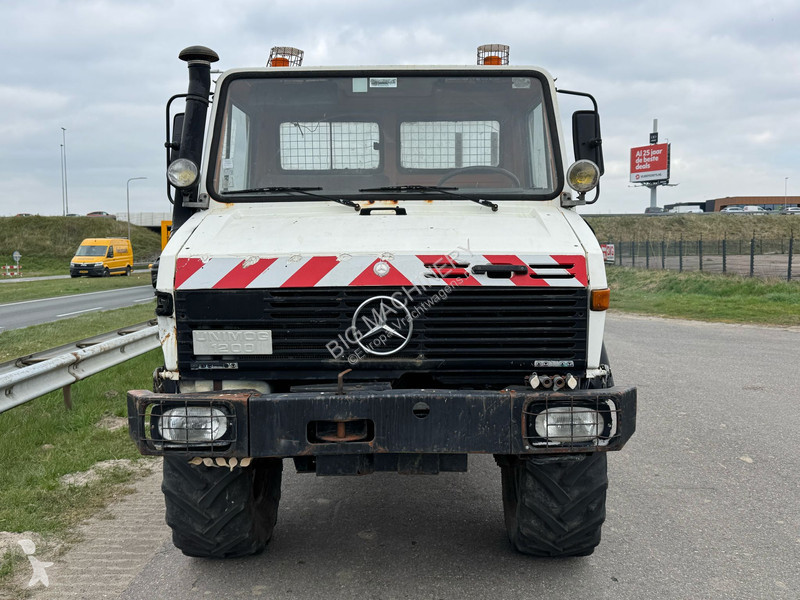 Lastbil Mercedes 424