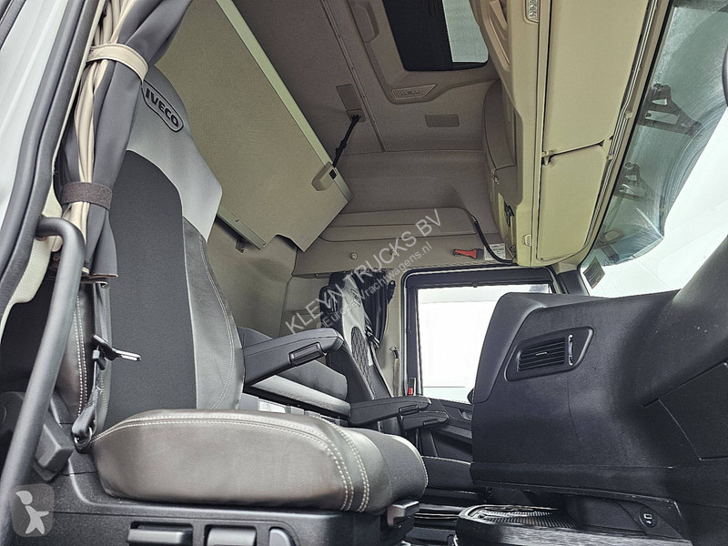 Camion Iveco AS260S46 LNG INT. STEERAXLE
