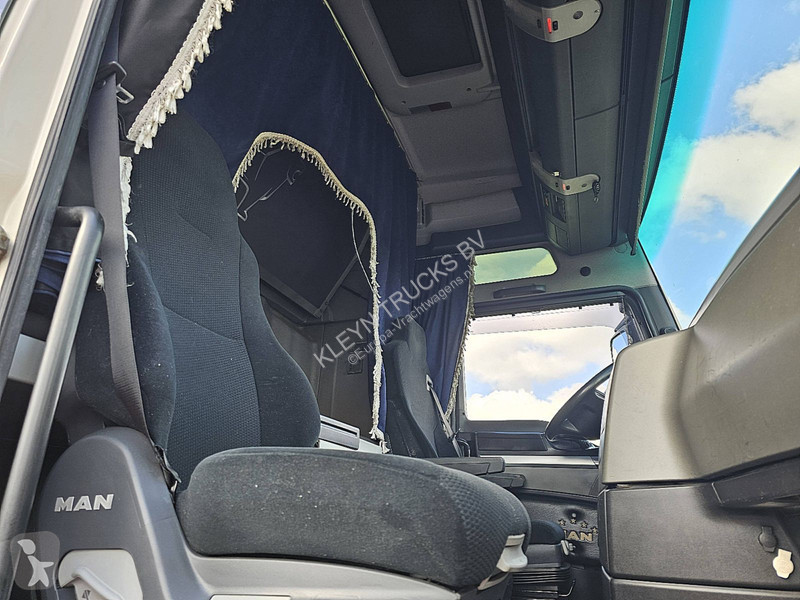 Camion MAN TGX 6x2*4