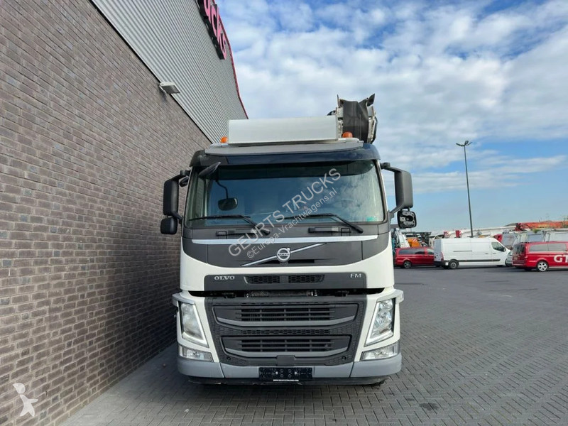 Kamion Volvo 8X4 + STETTER 9 M3 MIXER/MISCHER +...