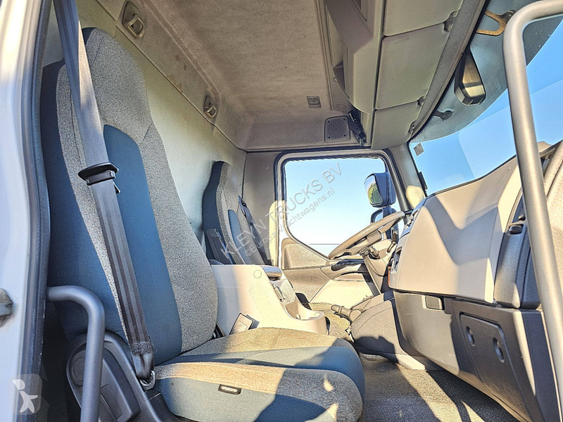 Camion Volvo FL 250.12