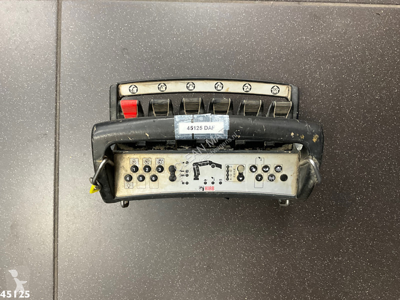 Camión DAF FAD 85  460 8x4 Hiab 16 Tonmeter...