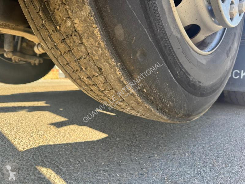 Kamion Renault 380 Gamme C