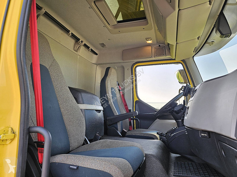 Lastbil Volvo 25012 AIRCO TAILLIFT