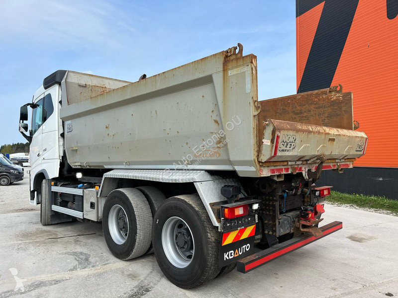 Camion Volvo 750 6x4 RETARDER / TANDEM AXLE...
