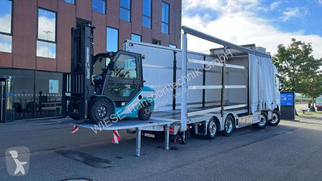 Camion Volvo 500 8x2 Arbeitsbühnen Transporter...