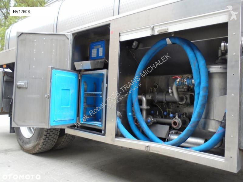 Camión Volvo FL220