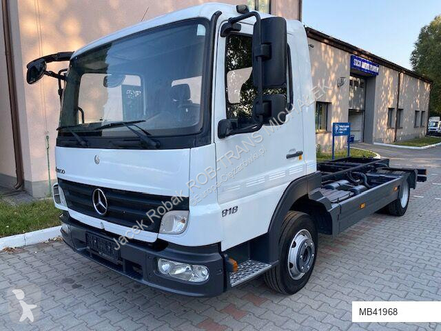 Camion Mercedes 818