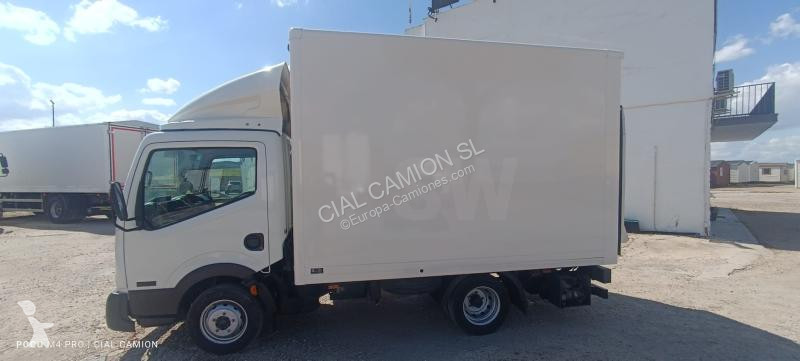 Camion Nissan 35.11