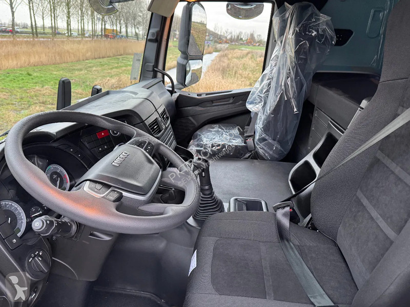 Camion Iveco T-Way AT380T47WH-4500 Chassis...