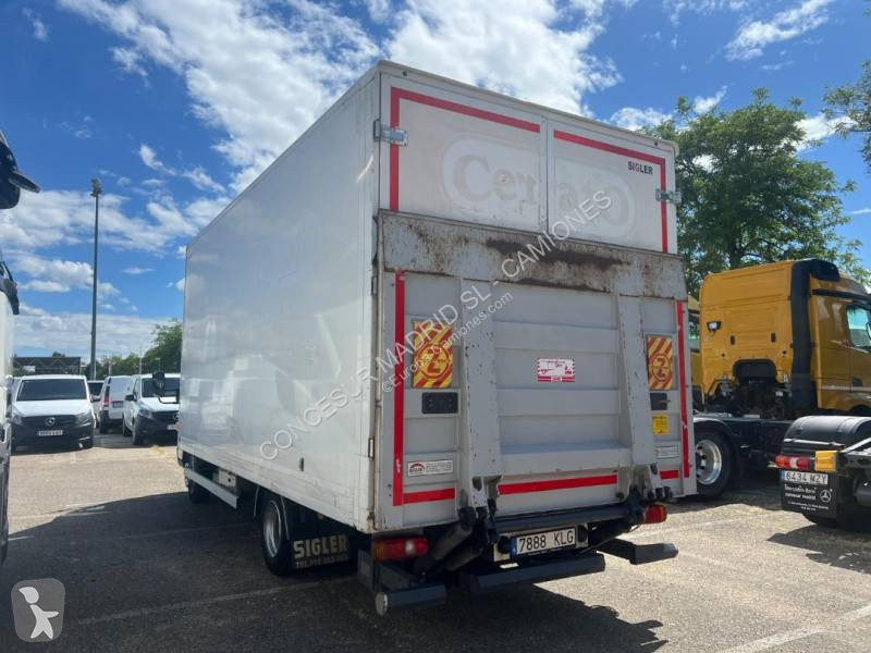 Camion Mitsubishi Fuso