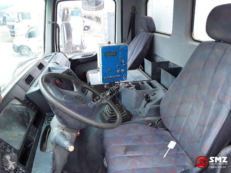 Vägmaskiner Mercedes 3335 6x6 88000km manual