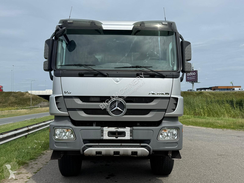 Vrachtwagen Mercedes ACTROS 4151 V8 8x8 tipper