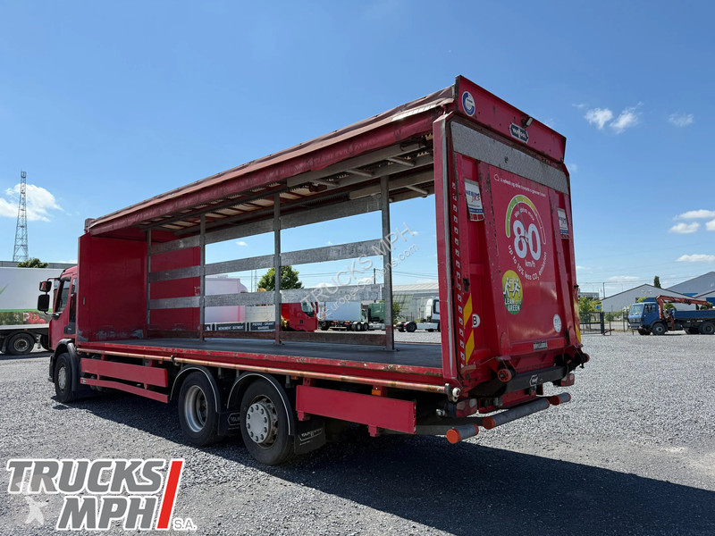 Camion Renault *451.000 km*Hayon 2500 kg*Full...