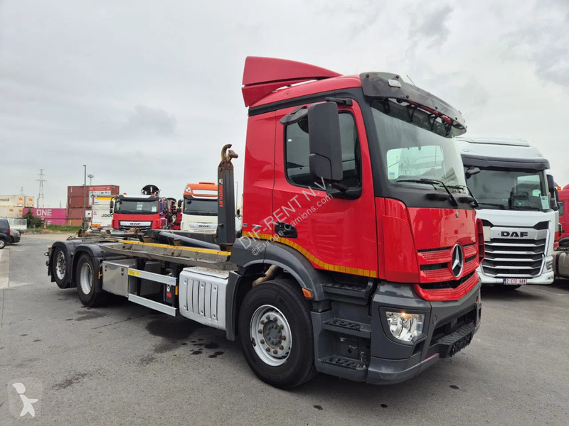 Vrachtwagen Mercedes ANTOS 2843