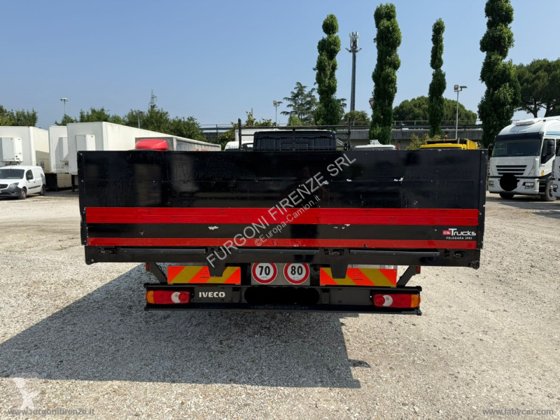 Camion Iveco EUROCARGO ML75 E16 CABINA CORTA...