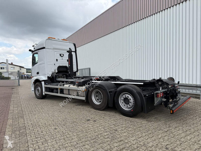 Kamion Mercedes Actros 2545 L 6x2 Actros 2545 L...
