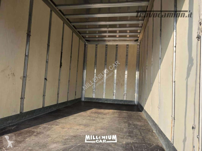 Veicolo commerciale Iveco 35-14 FURGONE 4,40...
