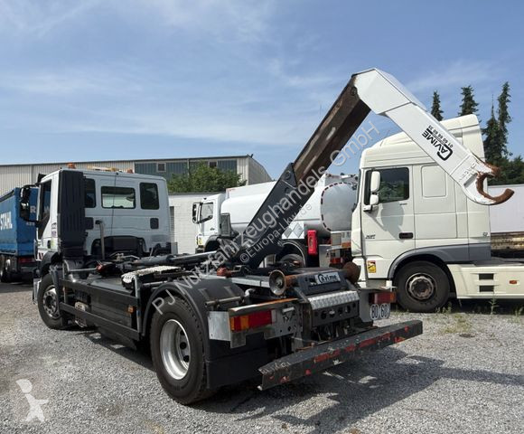 Kamion Iveco 330
