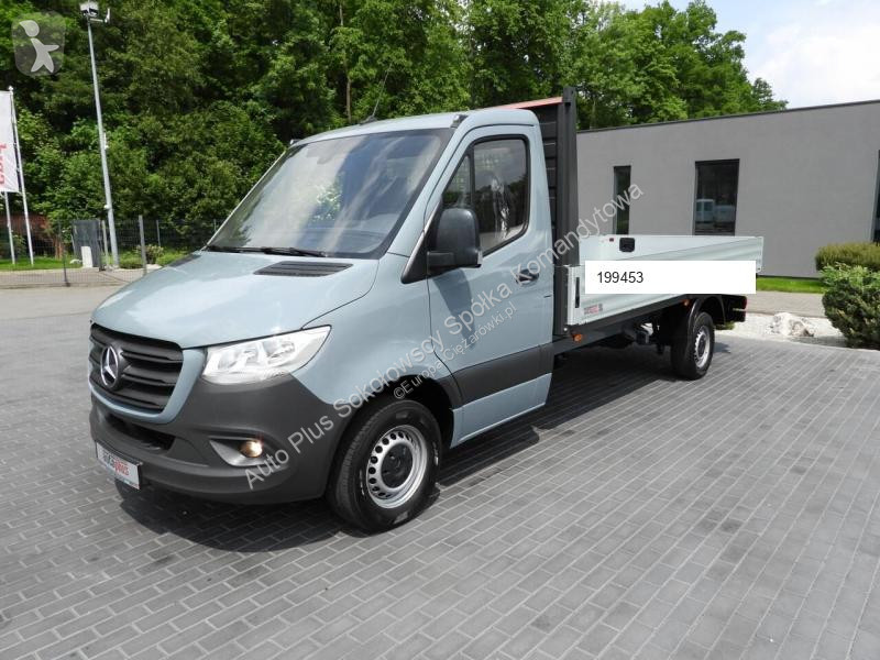 Autoutilitară Mercedes SPRINTER 315 SKRZYNIA 8...
