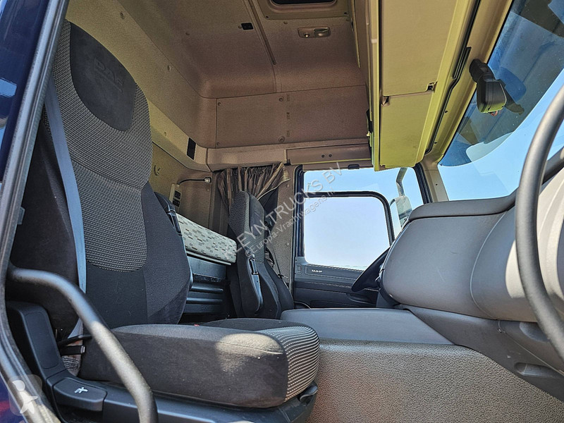 Camion DAF 260 RIGHT SIDE CURTAINS