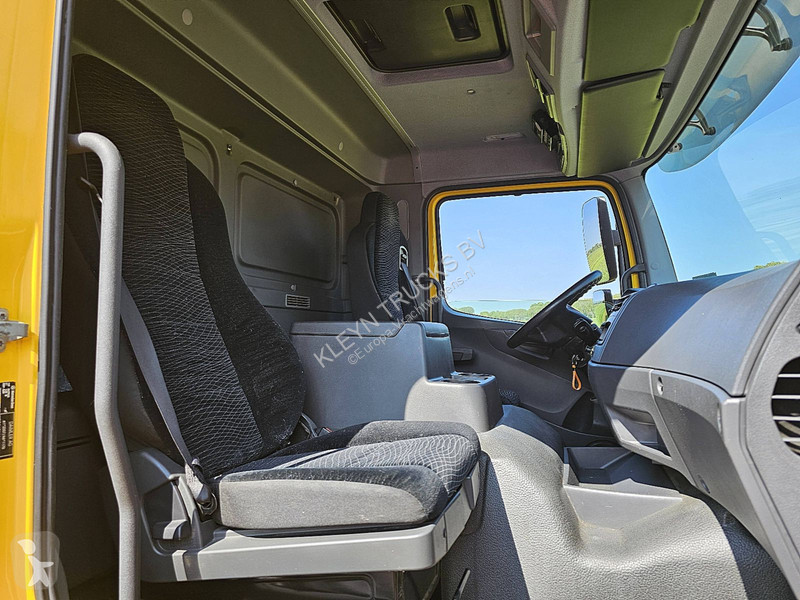 Kamion Mercedes ATEGO 824 CARRIER MULTI TEMP