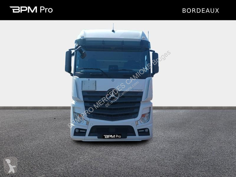 Tracteur Mercedes 1853 LS