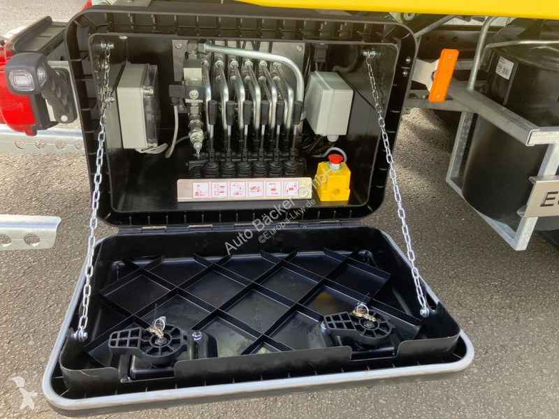 Lastbil MAN 8.190 FG mit neuem Schiebeplateau...