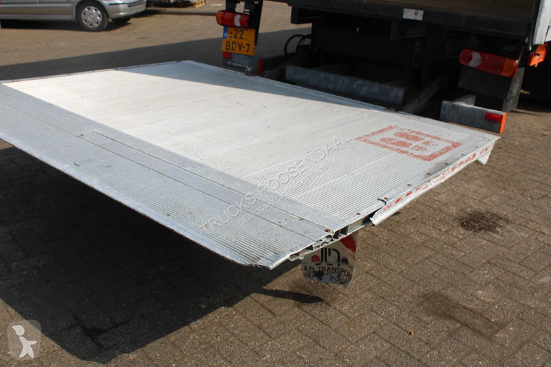 Camion DAF 210 + euro 6 + lift