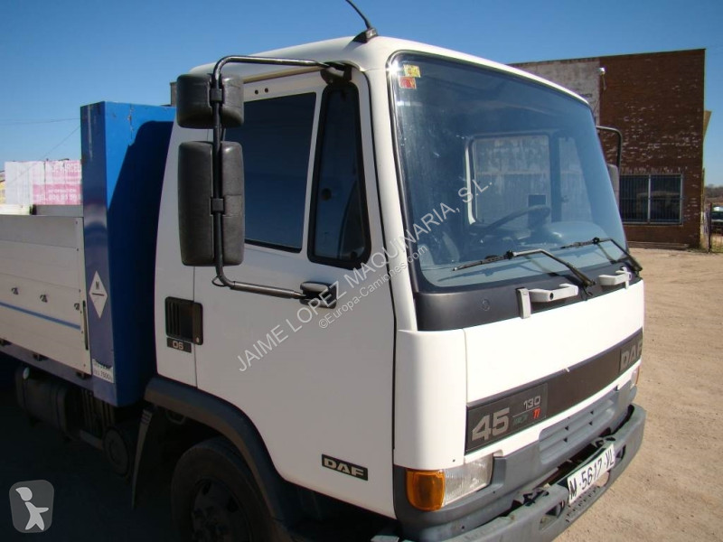 Camion DAF fa