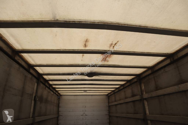 Kamion Scania P -230 Curtainsider/Plane/Gardin