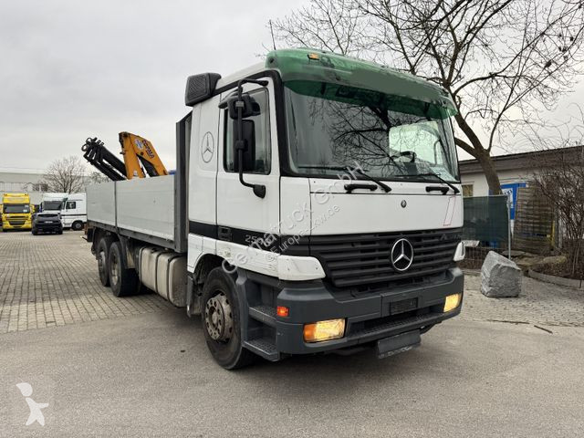 Camion Mercedes 2548 mp1 Pritsche 8 Zylinder...