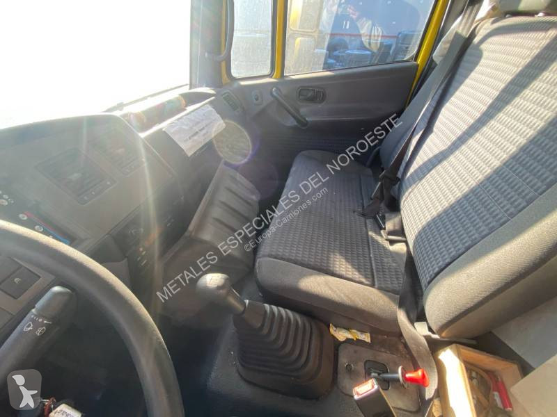 Camion Nissan