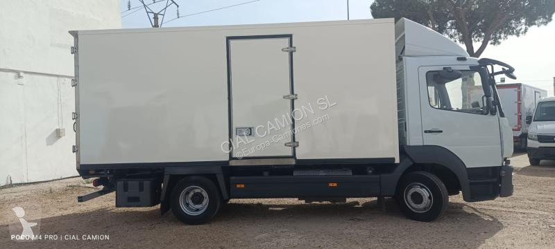 Kamion Mercedes 1218