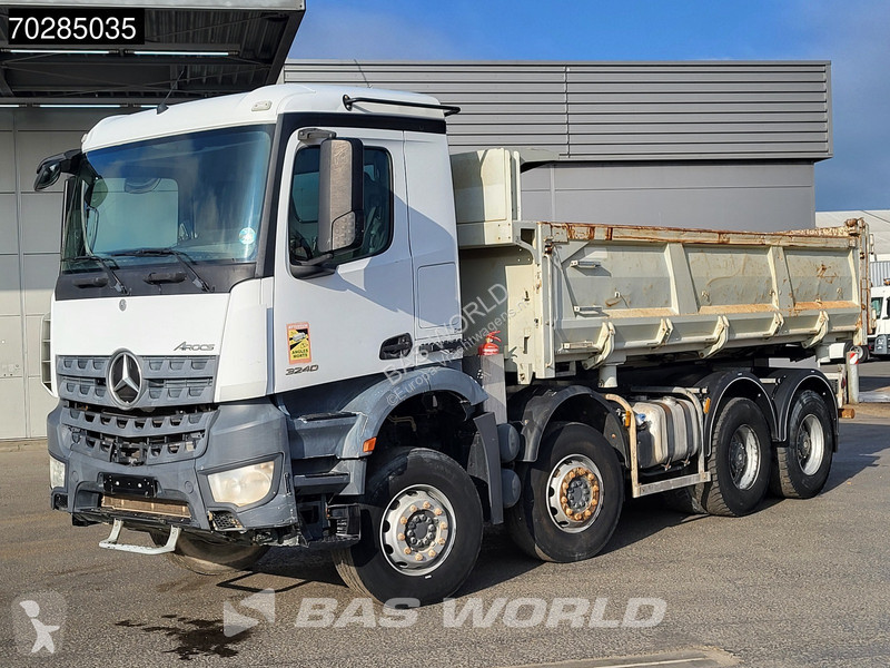Camion Mercedes 3240 8X4 12m3 2-side Tipper...