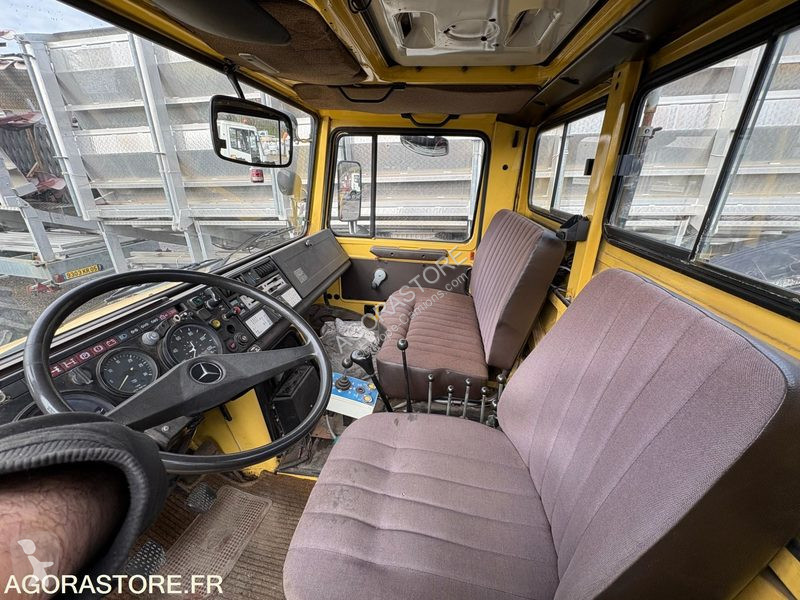Camion Mercedes UNIMOG