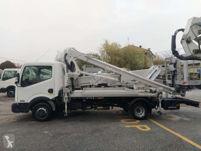 Kamion Multitel HX200