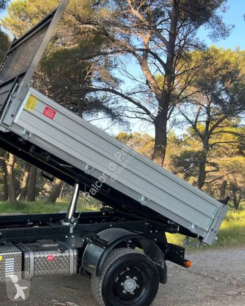 Camion Comac