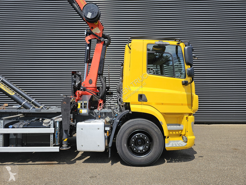 Kamion DAF 330 6x2-4 / PALFINGER CRANE + HOOKLIFT